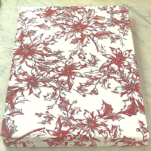 RALPH LAUREN TABLECLOTH NAPPE RED WHITE  POINSETTIA OBLONG NWT COTTON 60 BY 84 - Picture 2 of 7